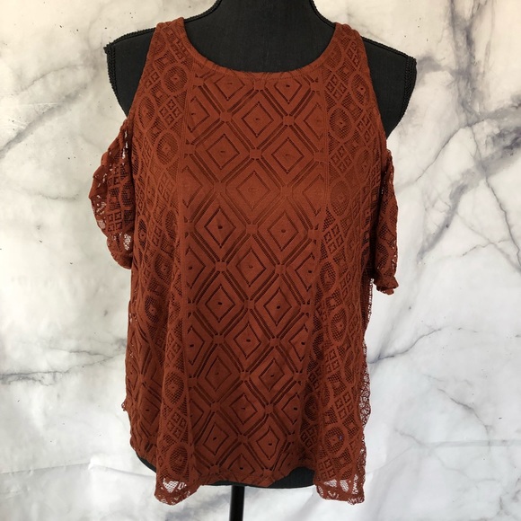 Tops - 💙Tan “Cold Shoulder “ Top